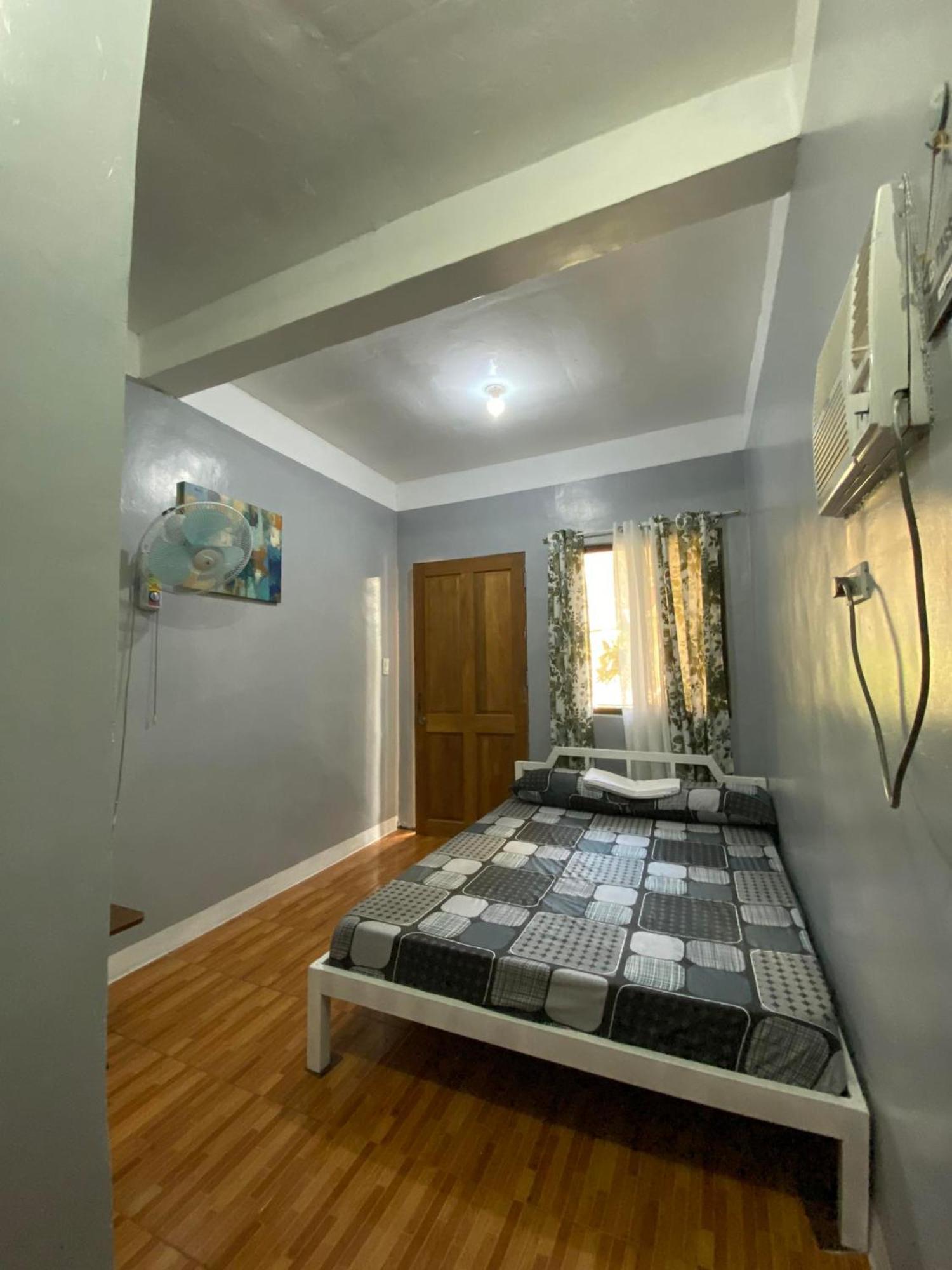 Maicaellas Transient Room Đảo Đảo Coron Ngoại thất bức ảnh