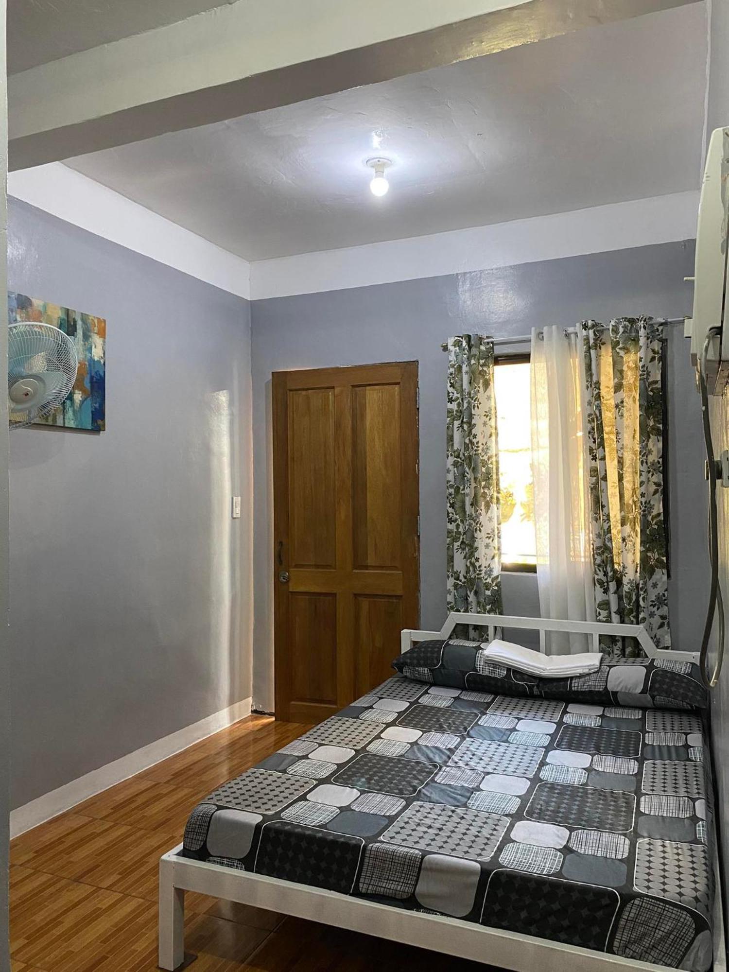 Maicaellas Transient Room Đảo Đảo Coron Ngoại thất bức ảnh